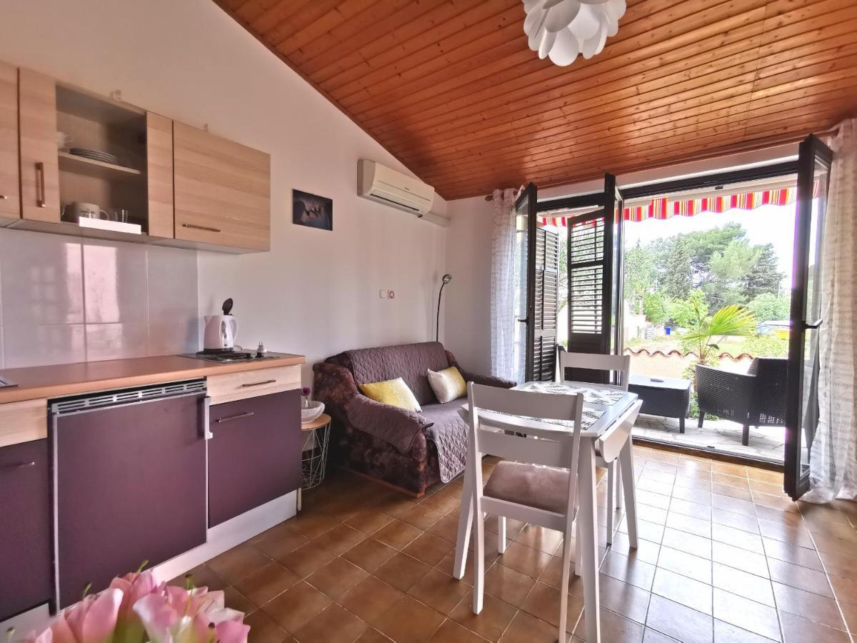 Apartmani Koin Medulin Exterior photo