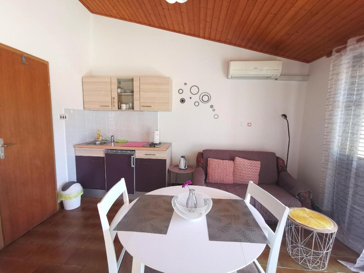 Apartmani Koin Medulin Exterior photo