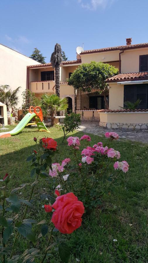 Apartmani Koin Medulin Exterior photo