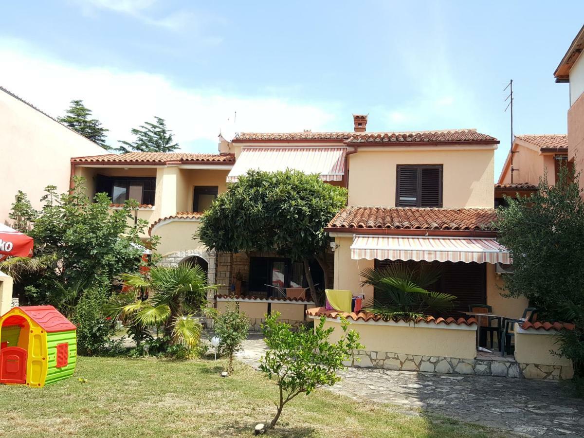 Apartmani Koin Medulin Exterior photo